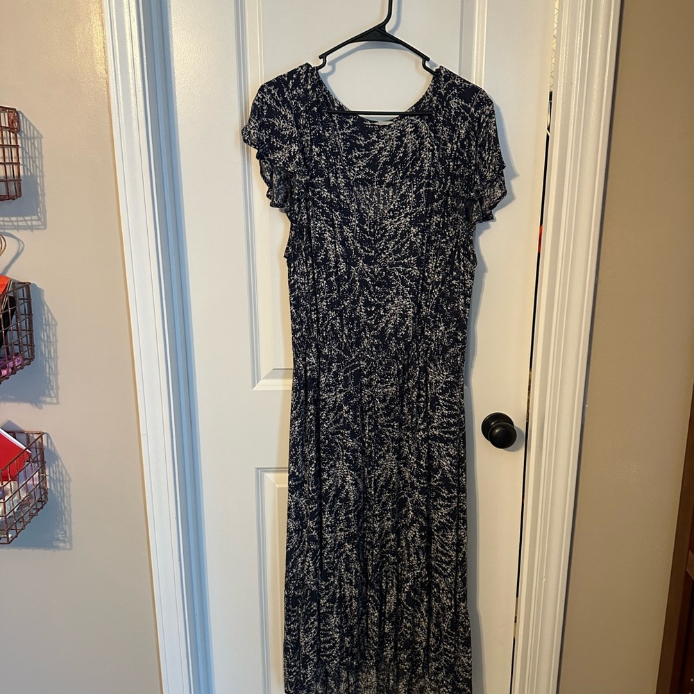 Lucky Brand Black and White Flutter Sleeve Maxi Dress